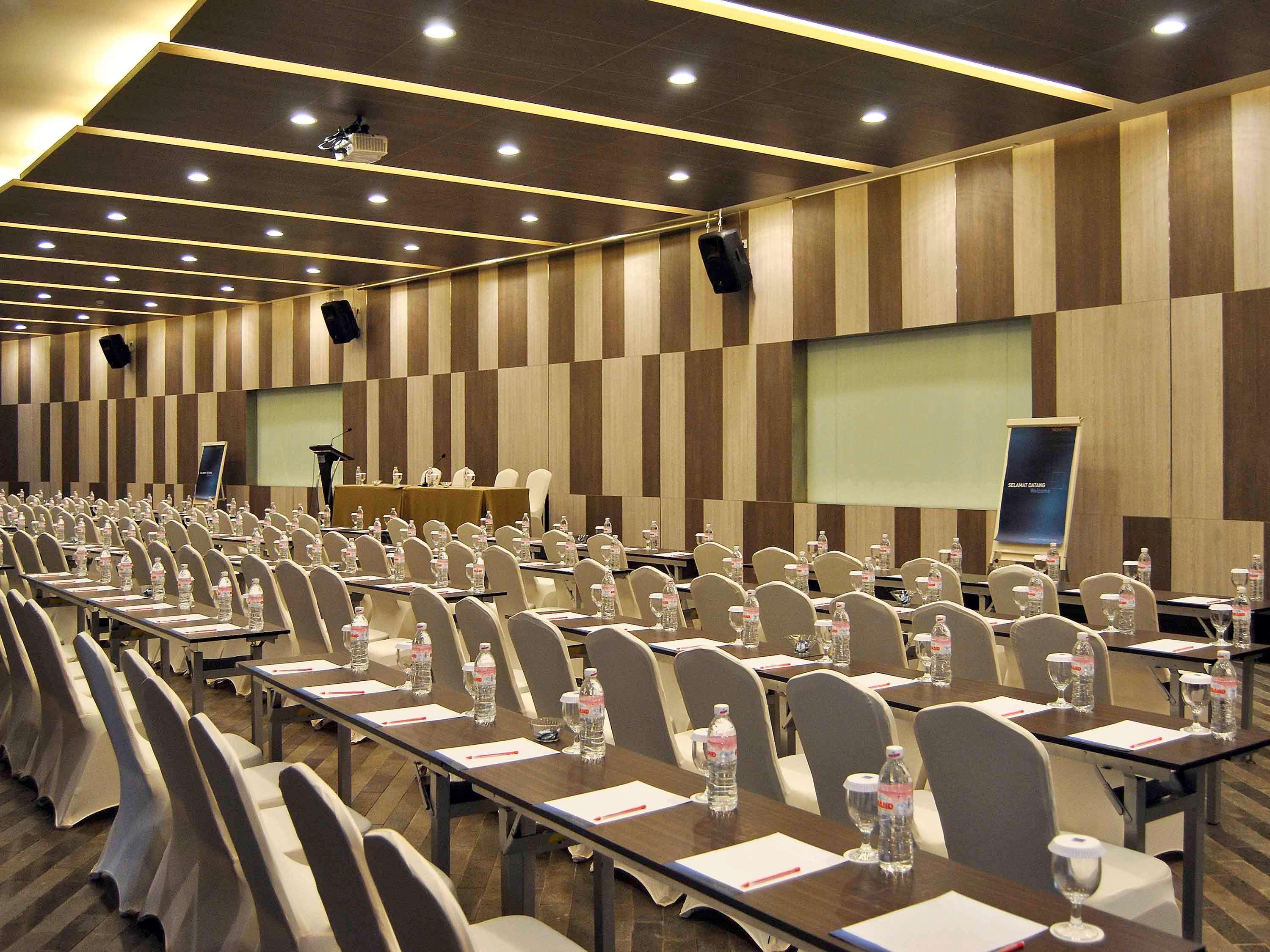 Novotel Lampung Bandar Lampung Exterior photo