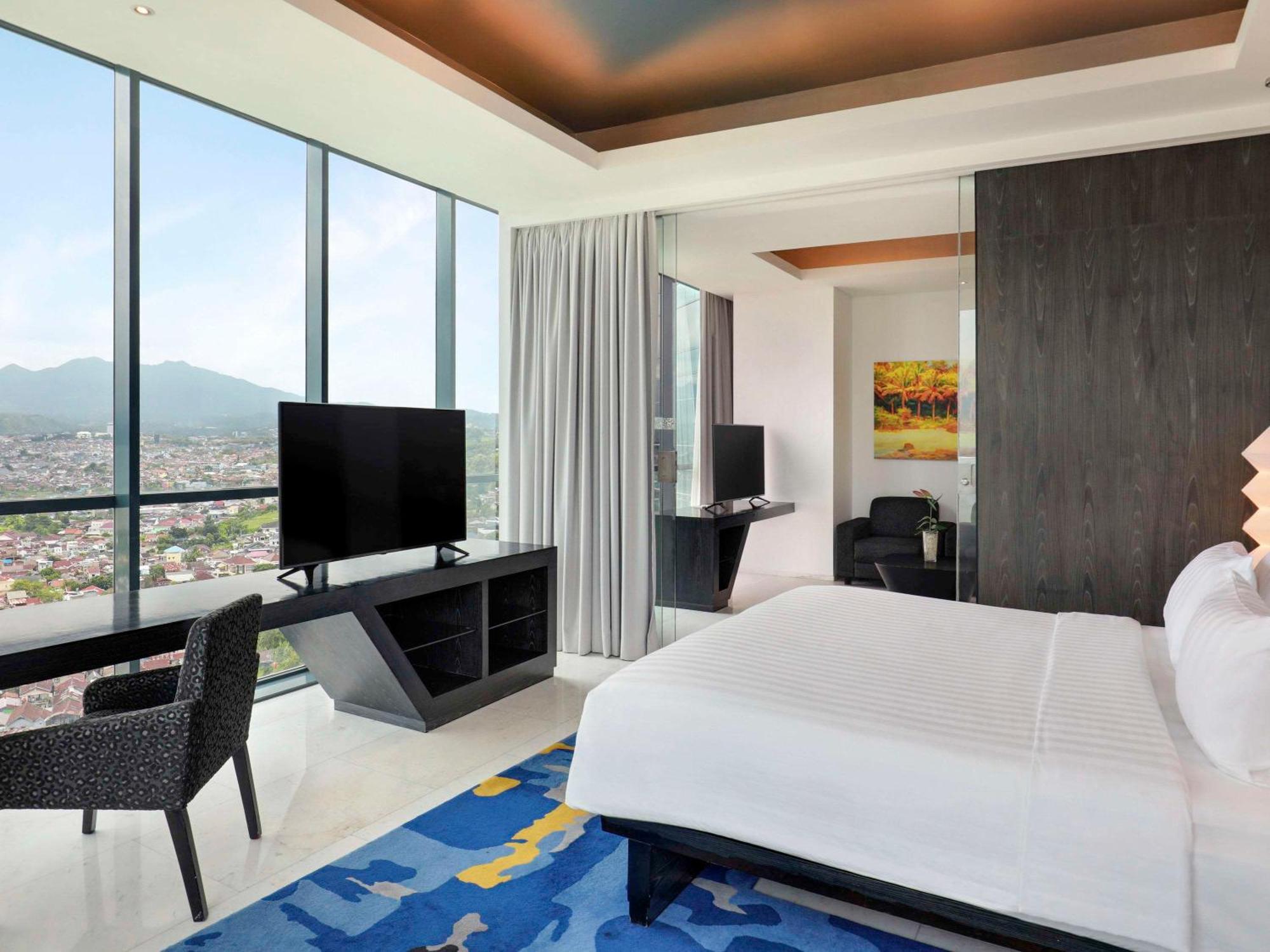 Novotel Lampung Bandar Lampung Exterior photo